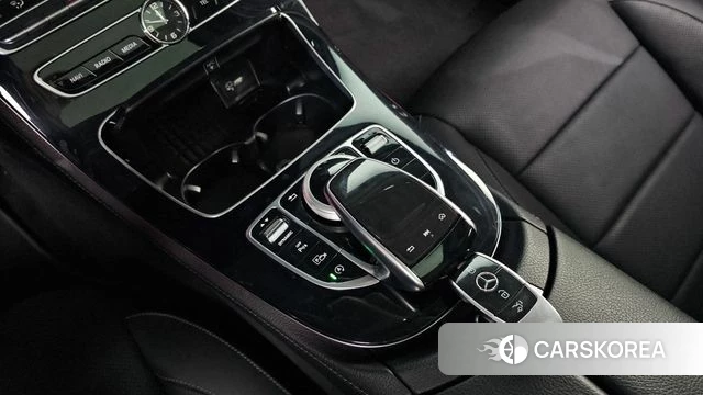 Mercedes-Benz E-Class W213 id 4759984 из Кореи 19
