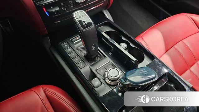 Maserati Quattroporte id 4507679 из Кореи 19