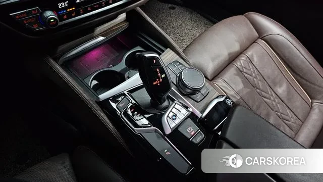 BMW 5 Series (G30) id 3588144 из Кореи 19