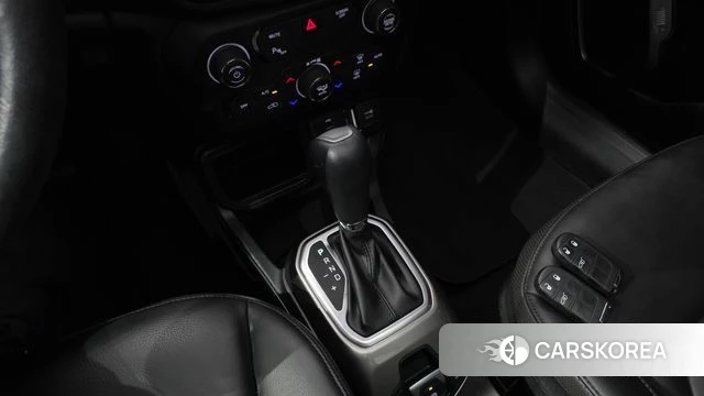 Jeep Renegade id 4525405 из Кореи 19