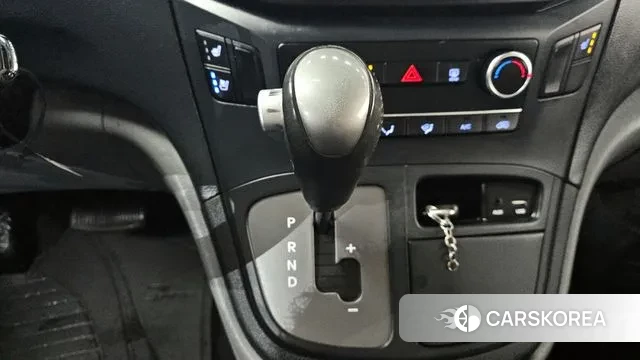 Hyundai The New Grand Starex id 3651340 из Кореи 19