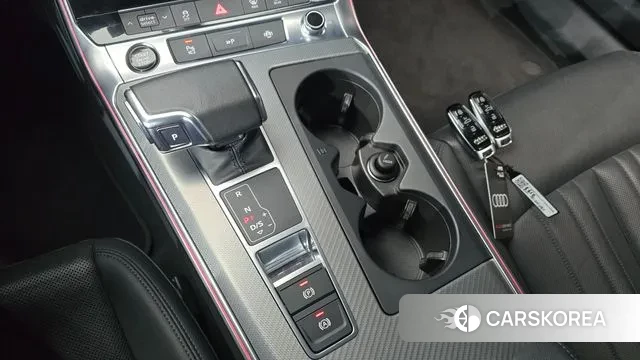 Audi A6 (C8) id 3770592 из Кореи 19