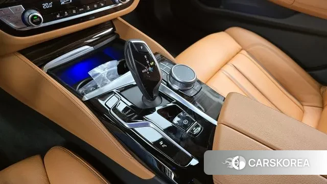 BMW 5 Series (G30) id 3165654 из Кореи 19