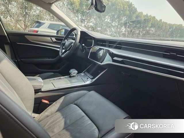 Audi A6L id 4209290 из Китая 12