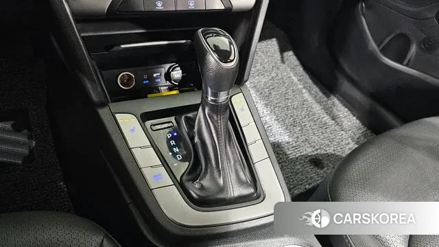 Hyundai Avante AD id 3009375 из Кореи 19