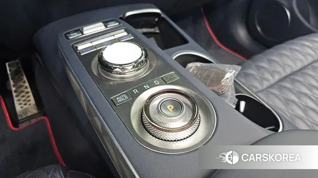 Genesis GV70 id 3002783 из Кореи 19