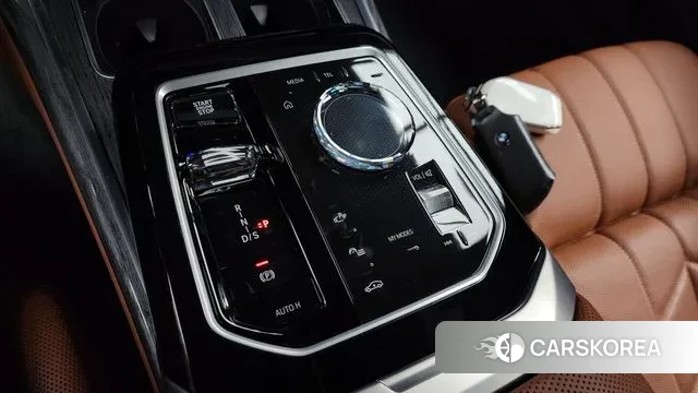 BMW 7 Series (G70) id 3610197 из Кореи 19