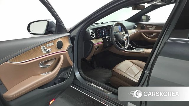 Mercedes-Benz E-Class W213 id 4224554 из Кореи 33