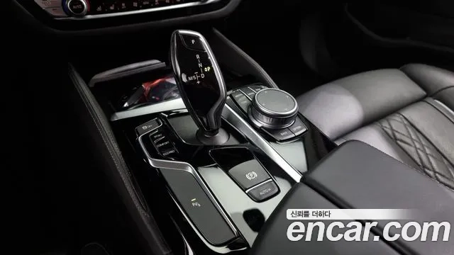 BMW 5 Series (G30) id 2859792 из Кореи 19