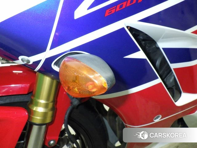 Проданный Honda CBR600RR ABS id 4005629 из Японии, фото 23