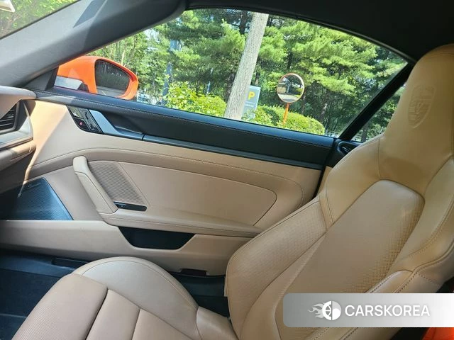 Porsche 911(992) id 4717160 из Кореи 11