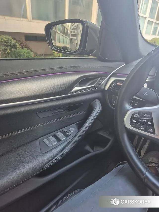 BMW 5 Series (G30) id 3137454 из Кореи 15