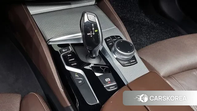 BMW 5 Series (G30) id 3402899 из Кореи 19