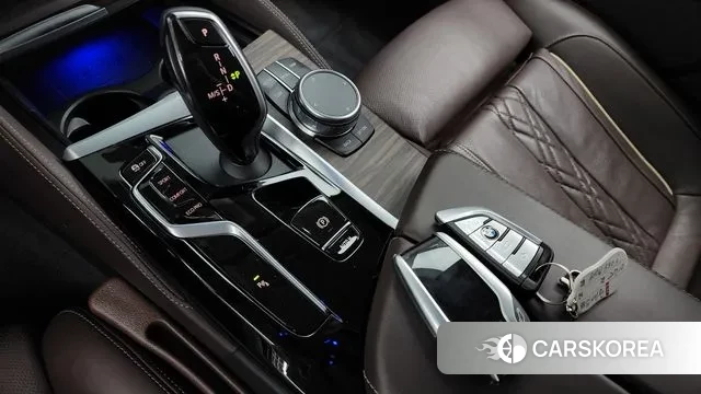 BMW 5 Series (G30) id 3028453 из Кореи 19