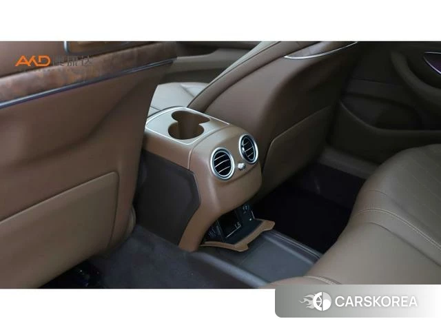 Mercedes-Benz E-class id 4238719 из Китая 9