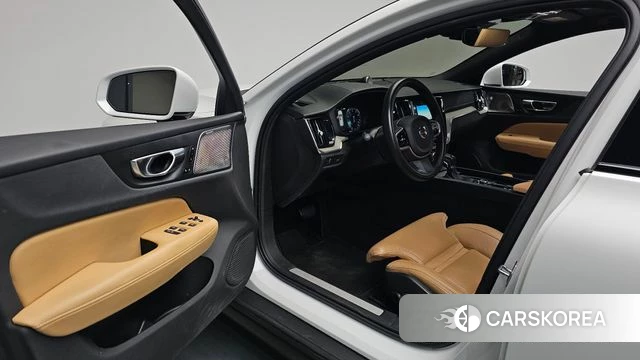 Volvo V60 Cross-Country 2nd Generation id 4224935 из Кореи 36