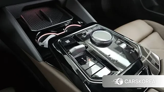 BMW 5 Series (G60) id 3733183 из Кореи 19