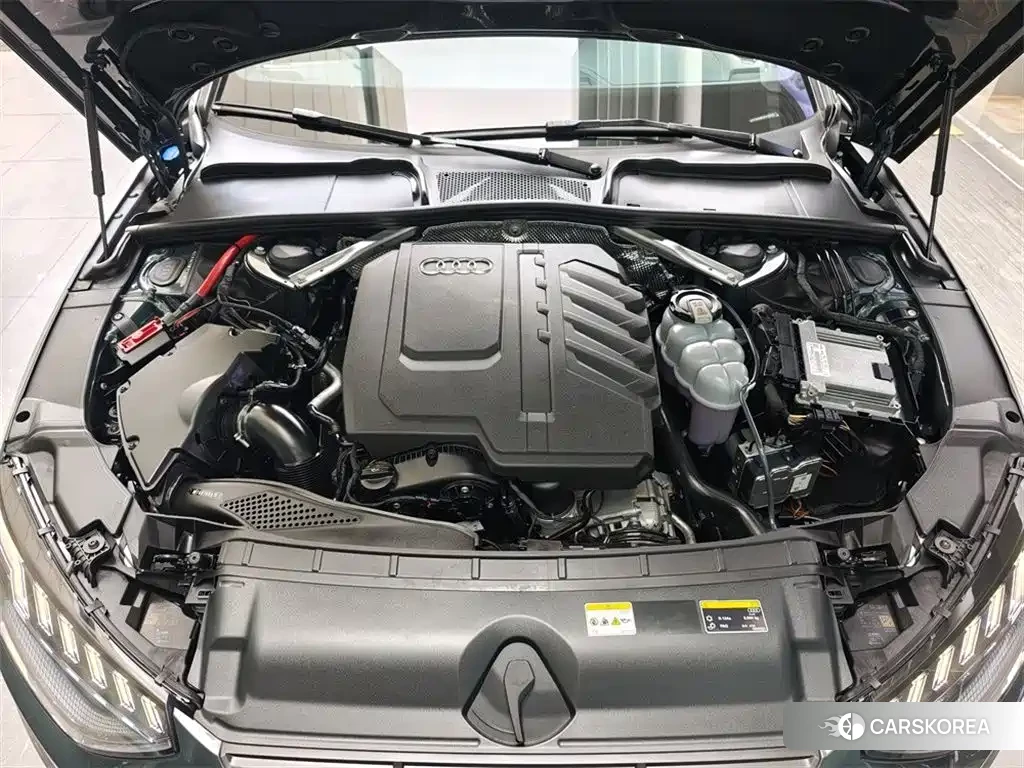 Audi A4L id 4577418 из Китая 16