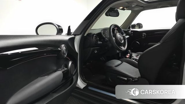 Mini Cooper id 4783410 из Кореи 29