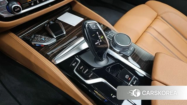 BMW 5 Series (G30) id 3965608 из Кореи 19