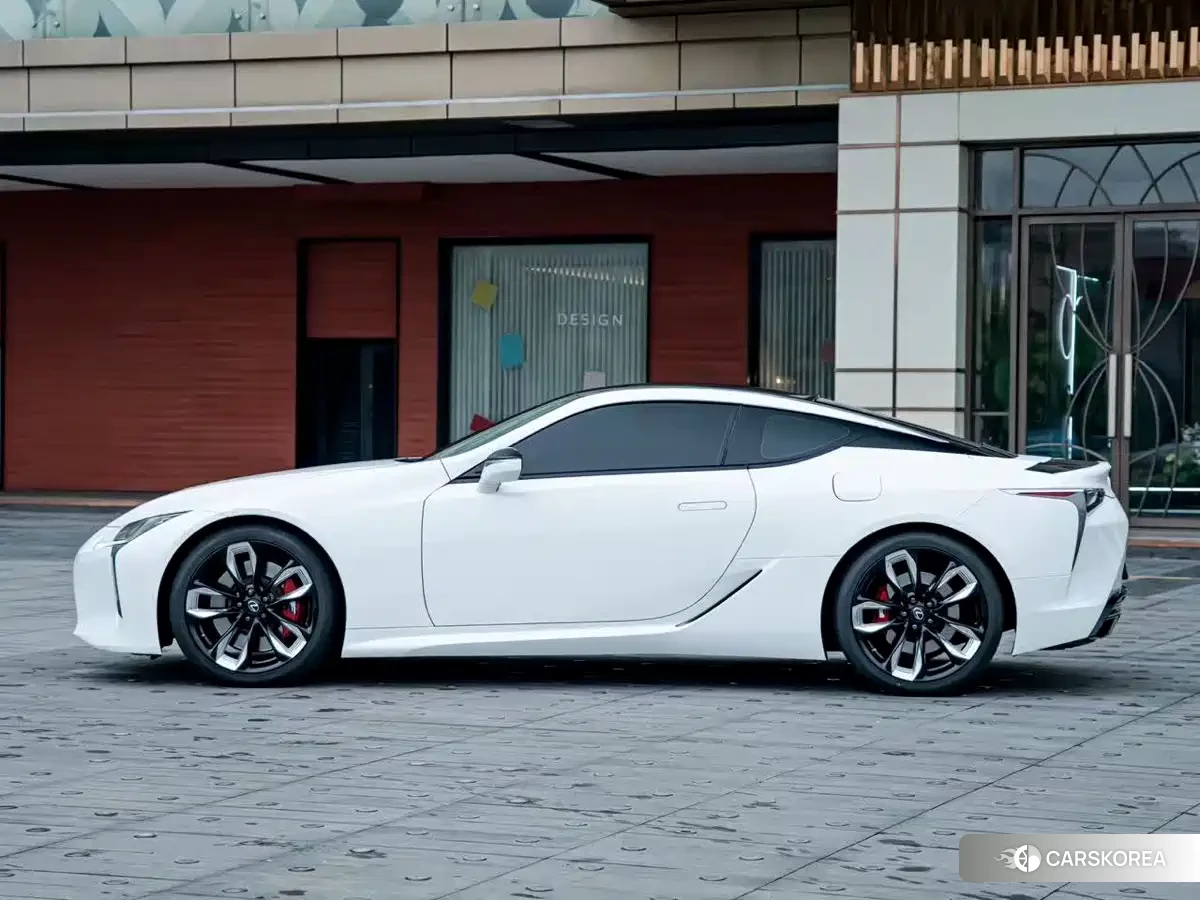 Lexus LC id 4539021 из Китая 24