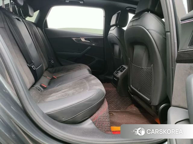 Audi A4L id 4276651 из Китая 28
