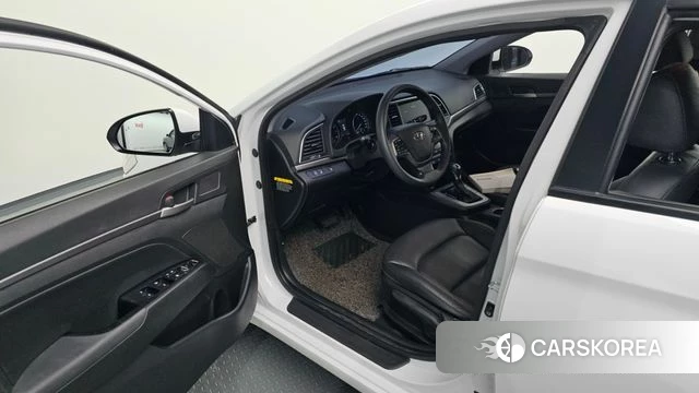 Hyundai Avante AD id 4568823 из Кореи 29