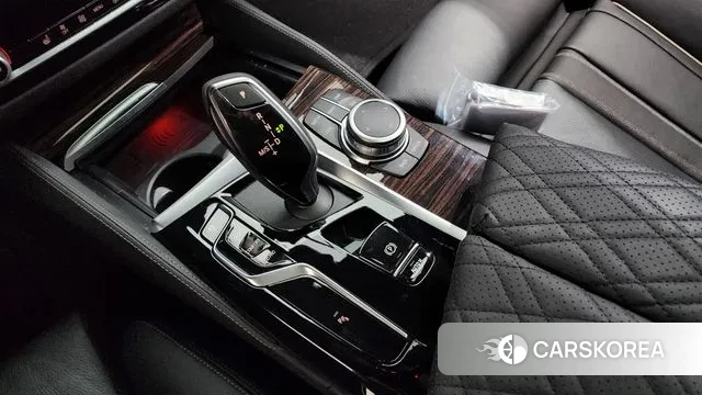 BMW 5 Series (G30) id 3348855 из Кореи 19