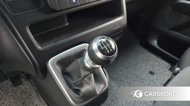 Hyundai Staria id 3252557 из Кореи 19