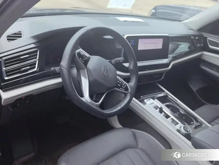 Volkswagen Touareg id 4659726 из Китая 14