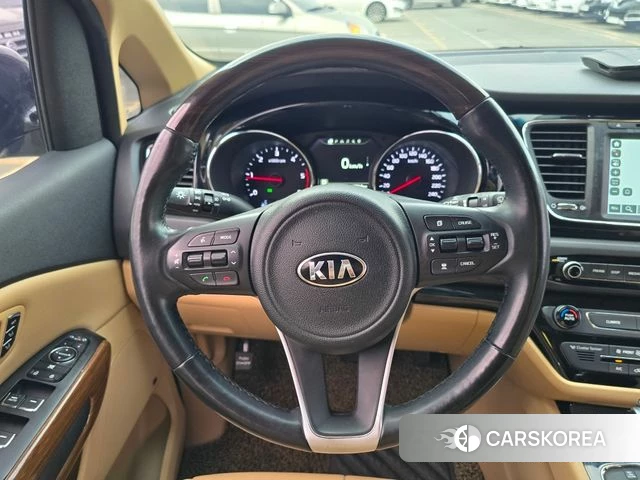 Kia All New Carnival id 4274985 из Кореи 19