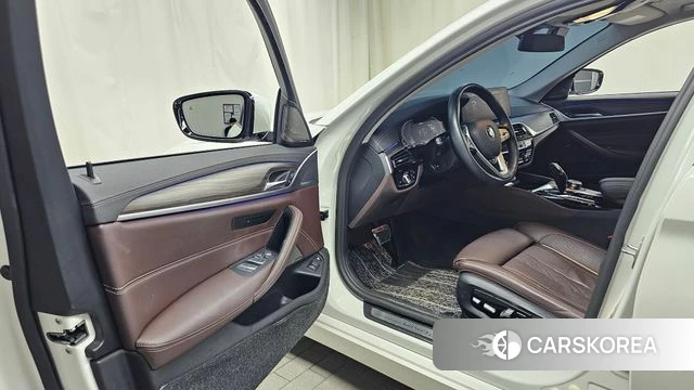 BMW 5 Series (G30) id 4753372 из Кореи 32