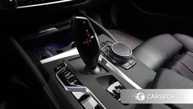 BMW 5 Series (G30) id 3442966 из Кореи 19