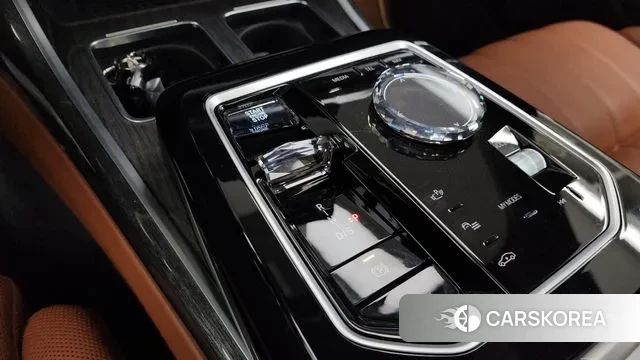 BMW 7 Series (G70) id 3372168 из Кореи 19