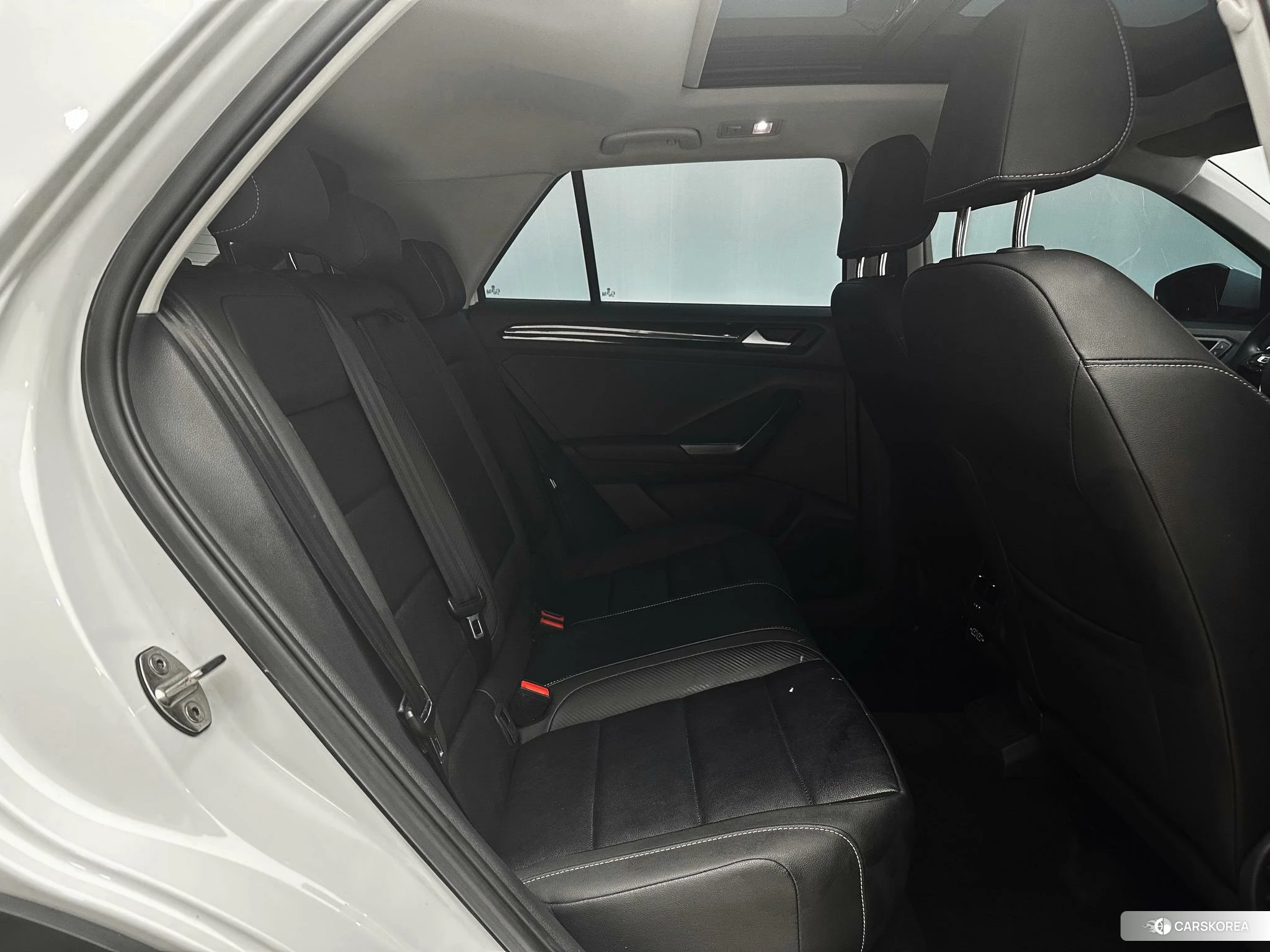 Volkswagen T-Roc id 4510400 из Китая 23