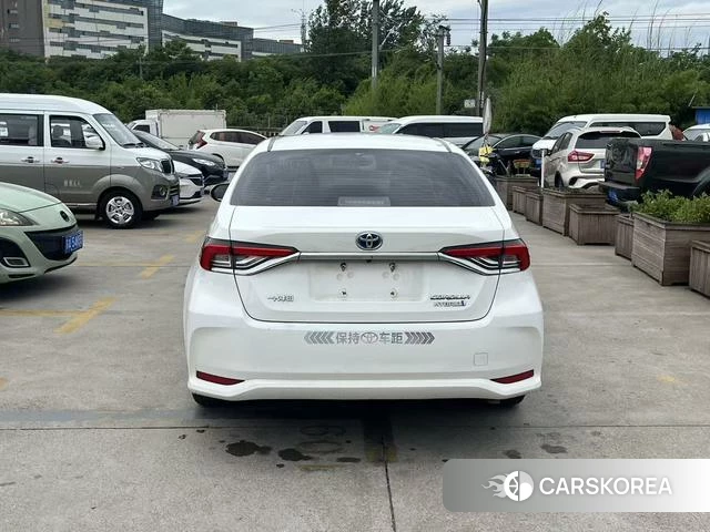 Toyota Corolla id 4335849 из Китая 13