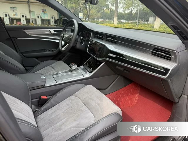 Audi A6L id 4260436 из Китая 22