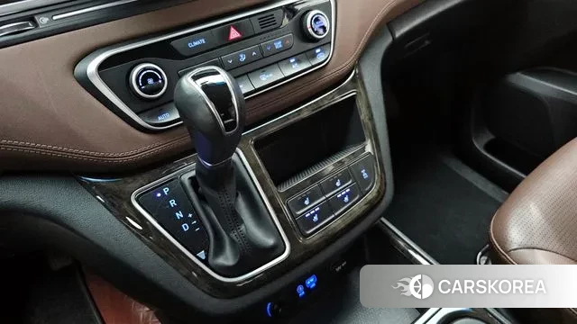 Hyundai The New Grand Starex id 2981659 из Кореи 19