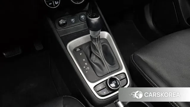 Hyundai Venue id 2940626 из Кореи 19