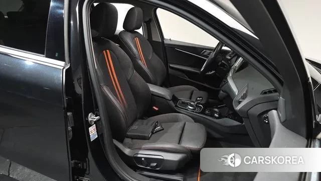 BMW 1 Series (F40) id 3698049 из Кореи 19