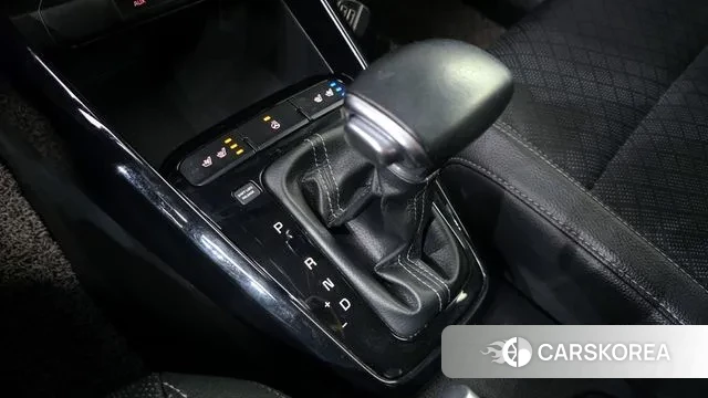 Kia Stonic id 3608032 из Кореи 19