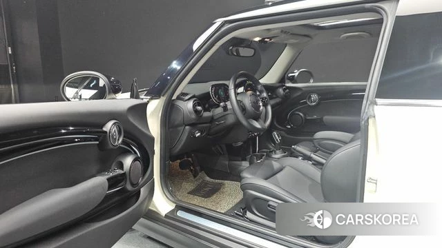 Mini Cooper id 4917702 из Кореи 33