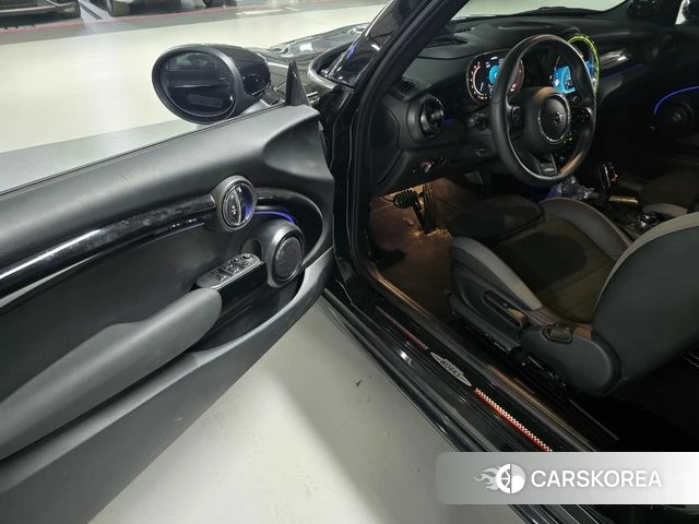 Mini Cooper S Convertible id 4546771 из Кореи 9