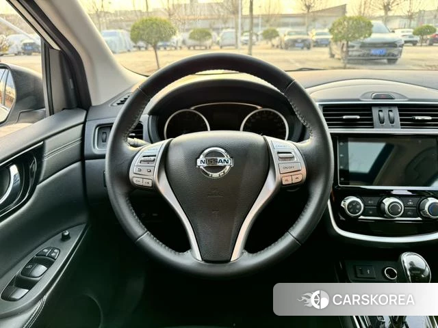 Nissan TIIDA id 4276305 из Китая 21