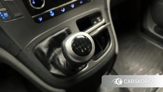 Hyundai The New Grand Starex id 3598493 из Кореи 19