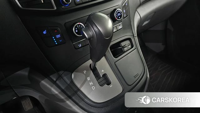 Hyundai The New Grand Starex id 4417436 из Кореи 19