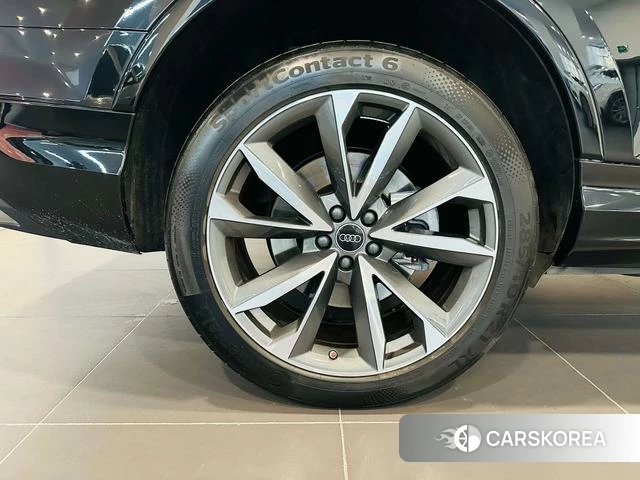 Audi Q7 id 3889139 из Китая 16