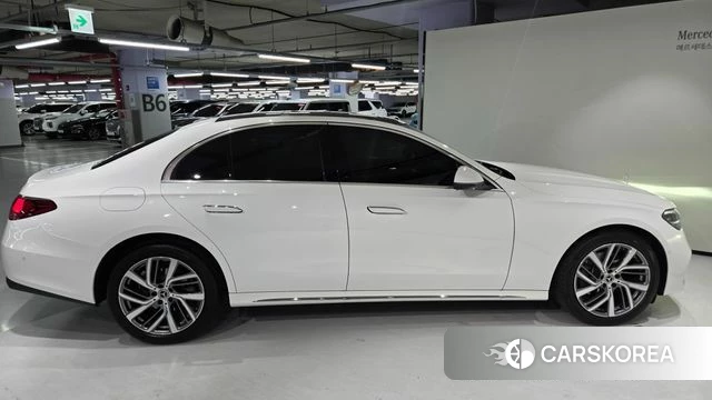 Mercedes-Benz E-Class W214 id 4635081 из Кореи 19