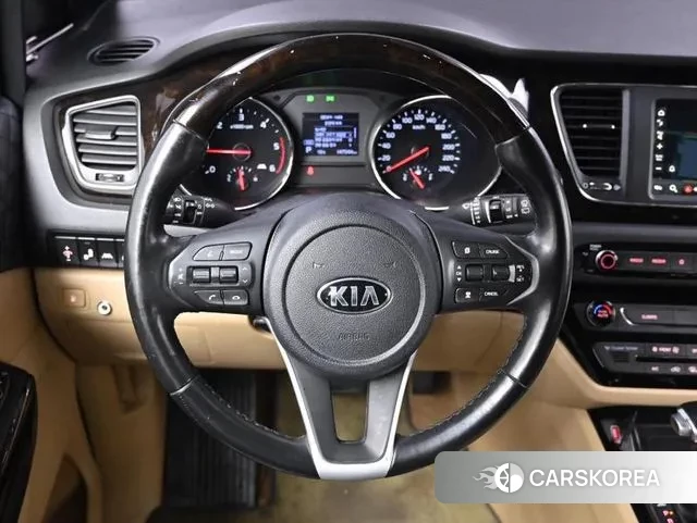 Kia The New Carnival id 3018908 из Кореи 19