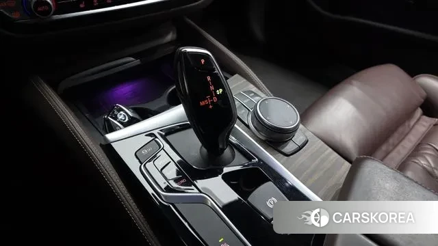 BMW 5 Series (G30) id 3479522 из Кореи 19